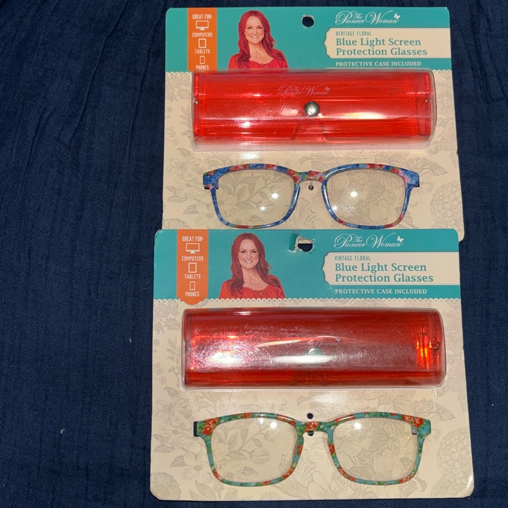 🌴The Pioneer Woman Blue Light Screen Protection Glasses With Case Set of 2